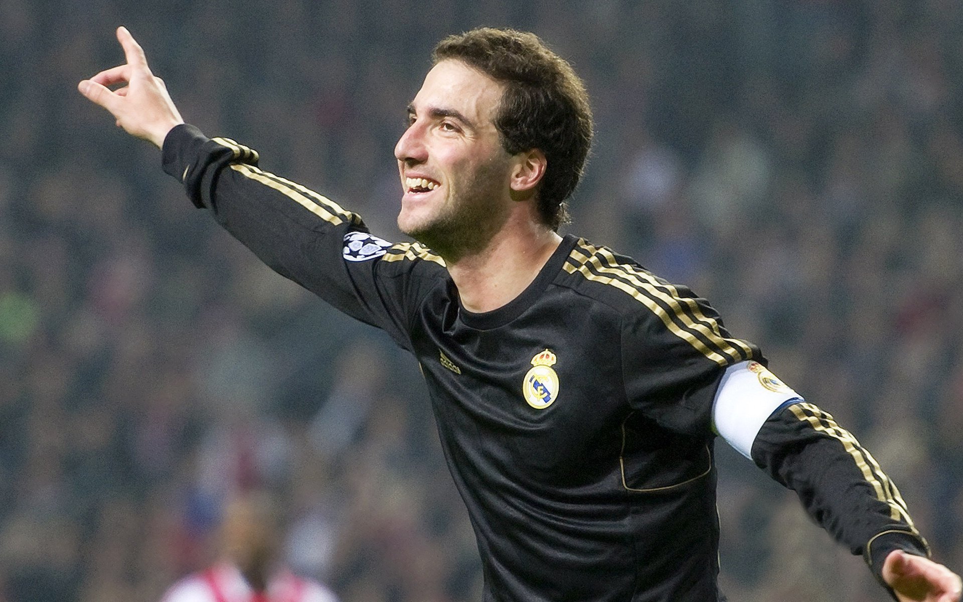 阿森纳主帅放话：欧联杯四强战必胜迈阿密热火，利拉德冷笑回应